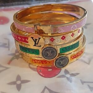 Source Unknown Gold and Colorful Bracelet Set Anti Tarnished